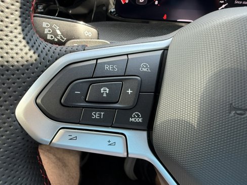New 2025 Volkswagen GTI SE image 15
