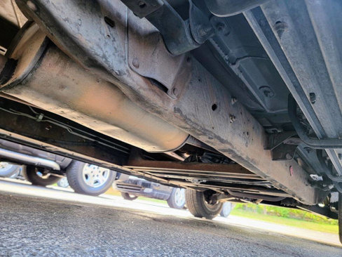 Used 1999 Chevrolet Suburban 4WD w/ Preferred Equipment Group 3 image 8