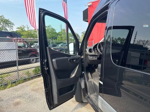 Used 2019 Mercedes-Benz Sprinter 170 Cargo image 9
