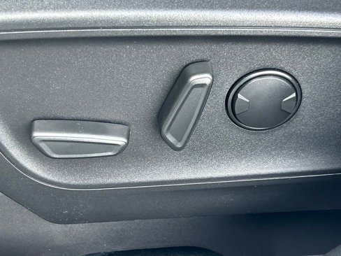 New 2024 Ford Escape SE w/ PHEV Premium Package image 29