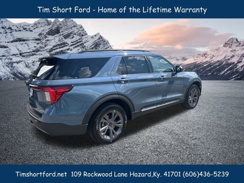 New 2025 Ford Explorer Active image 4