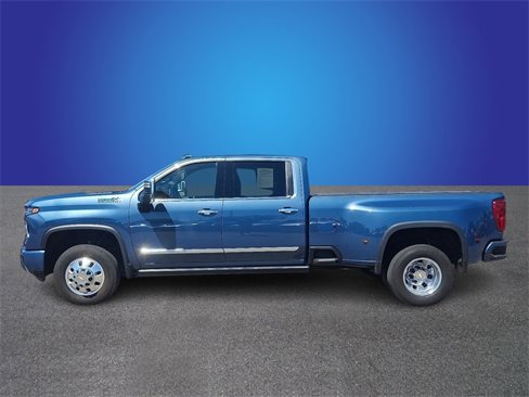 Used 2024 Chevrolet Silverado 3500 High Country w/ High Country Premium Package image 6