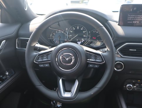 New 2025 MAZDA CX-5 Signature image 8