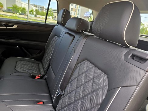 New 2025 Volkswagen Atlas SEL Premium R-Line image 30