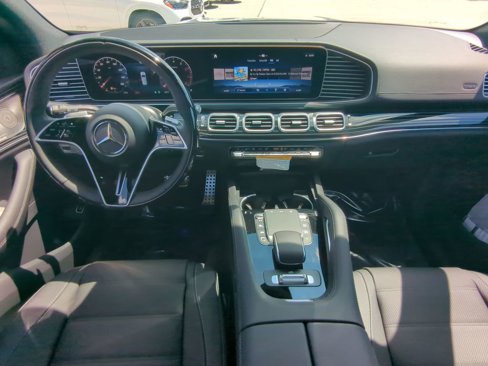 New 2026 Mercedes-Benz GLS 450 4MATIC image 2