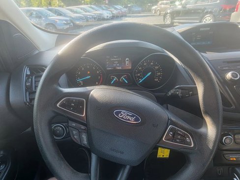 Used 2018 Ford Escape S image 12