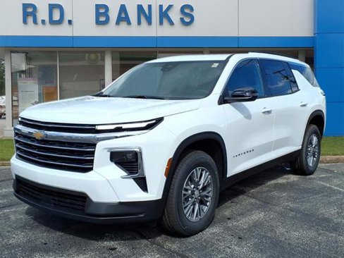 New 2026 Chevrolet Traverse LT image 1
