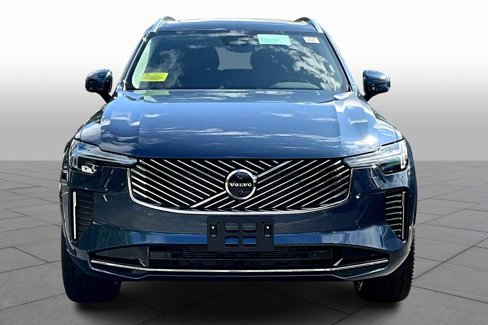 New 2026 Volvo XC90 B5 Plus image 2
