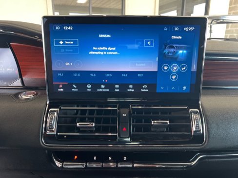 Used 2022 Lincoln Navigator L Reserve image 16