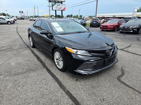 Used 2018 Toyota Camry XLE w/ Audio Package image 4