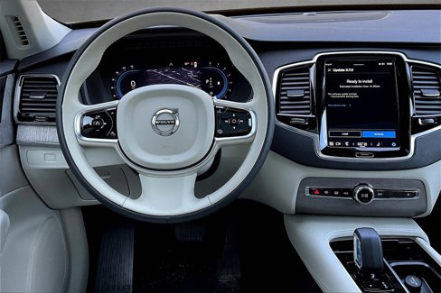 Certified 2024 Volvo XC90 B6 Plus w/ Protection Package Premier image 8
