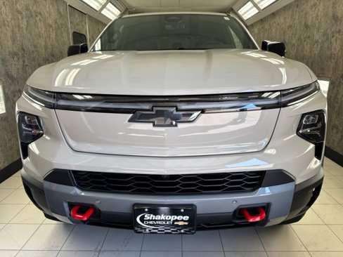 New 2026 Chevrolet Silverado EV Trail Boss w/ Premium Package image 5