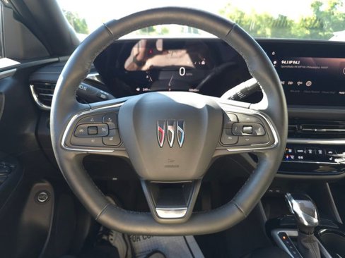 Used 2024 Buick Envista Avenir image 10