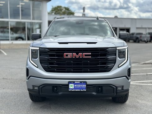 New 2026 GMC Sierra 1500 Elevation image 10