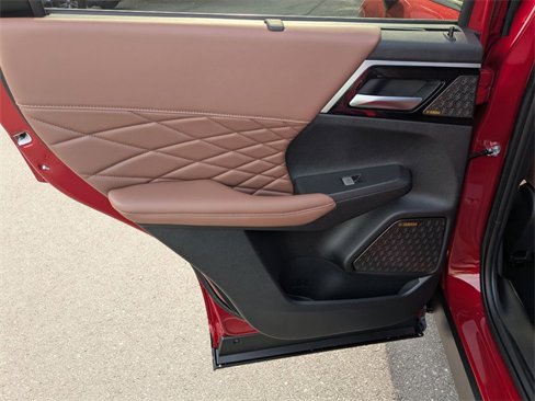 New 2025 Mitsubishi Outlander SEL image 25