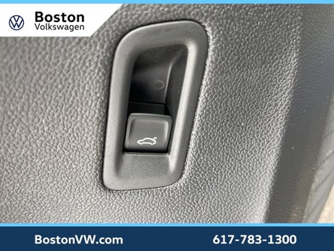 New 2025 Volkswagen Atlas Cross Sport SEL Premium R-Line image 30