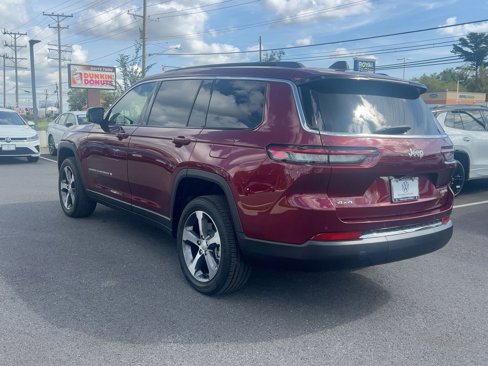 Used 2025 Jeep Grand Cherokee L Limited image 3