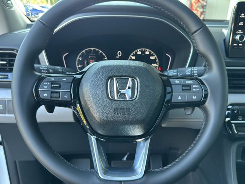 New 2025 Honda Pilot Touring image 17