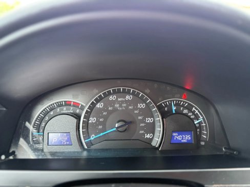 Used 2015 Toyota Camry LE image 27