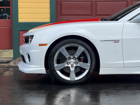 Used 2011 Chevrolet Camaro SS image 36
