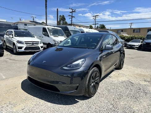 Used 2024 Tesla Model Y Long Range image 6
