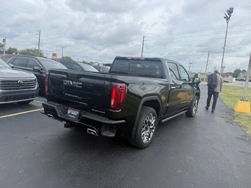 Used 2024 GMC Sierra 1500 Denali Ultimate image 3