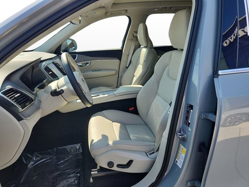 Certified 2024 Volvo XC90 B6 Plus w/ Protection Package Premier image 13