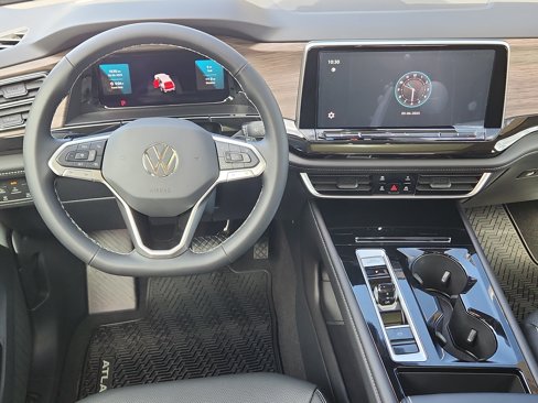 New 2025 Volkswagen Atlas SEL image 12