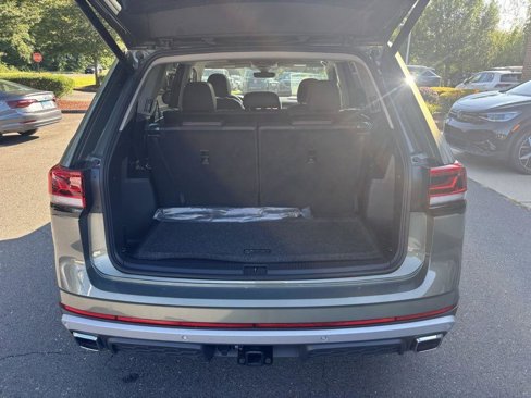 New 2025 Volkswagen Atlas Peak Edition SE image 14