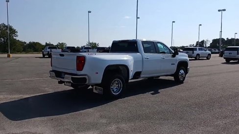 New 2026 Chevrolet Silverado 3500 LT w/ Texas Edition image 8