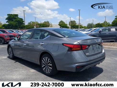 Used 2023 Nissan Altima 2.5 SV image 7