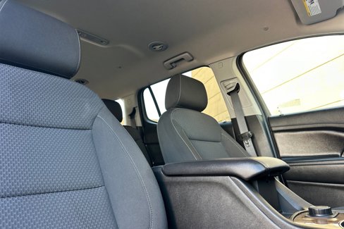 Used 2023 GMC Acadia SLE w/ Elevation Edition image 17