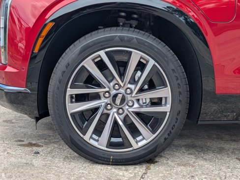 New 2026 Cadillac Vistiq Sport w/ LPO, Floor Liner Package image 25