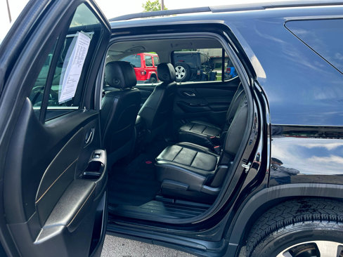 Used 2020 Chevrolet Traverse LT w/ LT Premium Package image 14