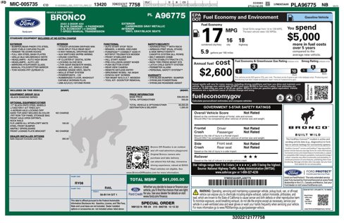 Used 2023 Ford Bronco Black Diamond image 14