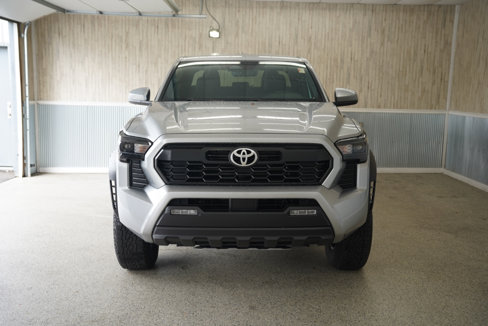 Used 2025 Toyota Tacoma TRD Off-Road image 3