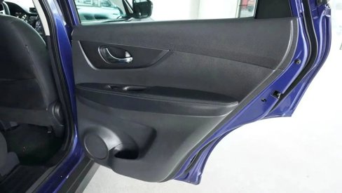 Used 2020 Nissan Rogue SV image 23