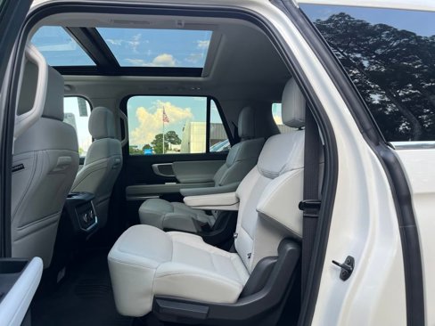 New 2025 Ford Expedition Max Platinum image 29
