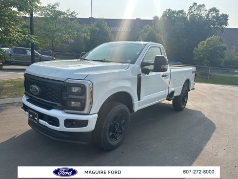 New 2025 Ford F350 4x4 Regular Cab Super Duty image 10