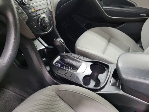 Used 2017 Hyundai Santa Fe SE image 26