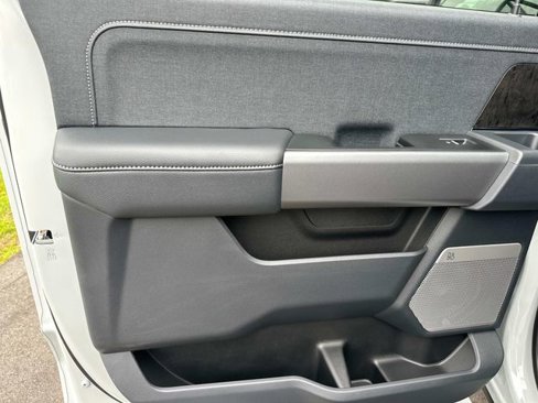 New 2025 Ford F250 Lariat w/ Black Appearance Package image 22