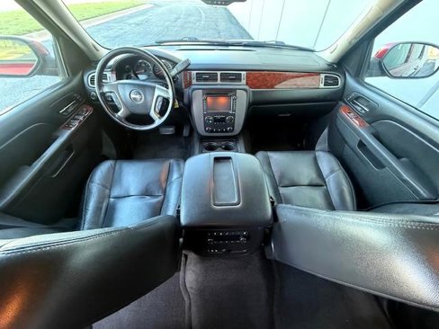 Used 2012 GMC Yukon XL SLT image 9