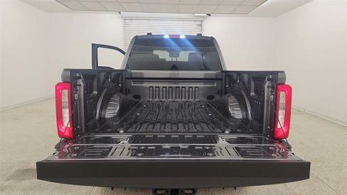 New 2025 Ford F250 XLT w/ FX4 Off-Road Package image 25