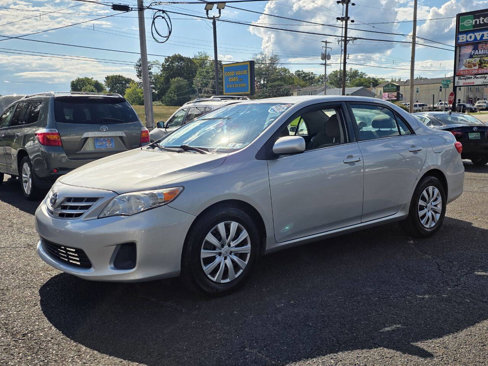 Used 2013 Toyota Corolla LE Special Edition image 1