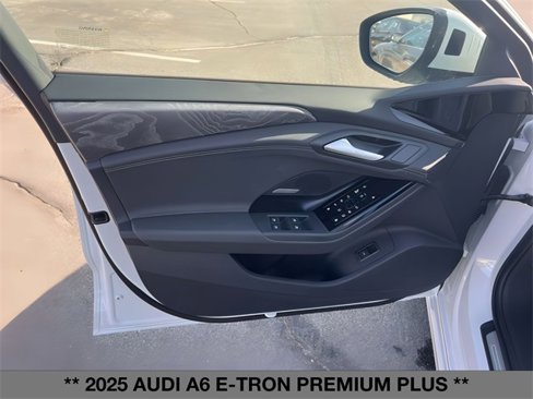 New 2025 Audi A6 e-tron Premium Plus image 11