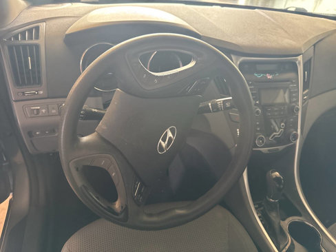 Used 2013 Hyundai Sonata GLS image 11