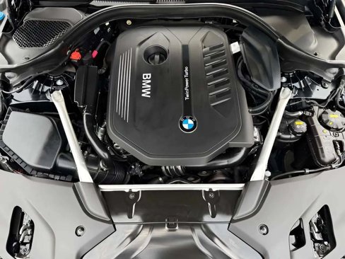 Used 2018 BMW 540i xDrive w/ M Sport Package image 34