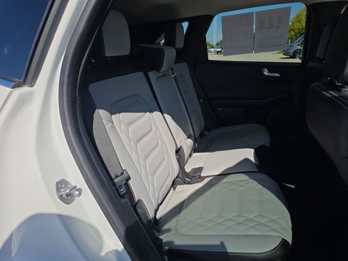 Used 2024 Ford Escape Platinum w/ Premium Technology Package image 45
