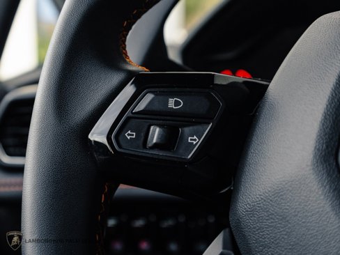 Used 2024 Lamborghini Huracan Sterrato image 16
