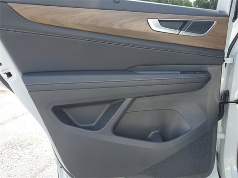 New 2026 Volkswagen Atlas SE image 13